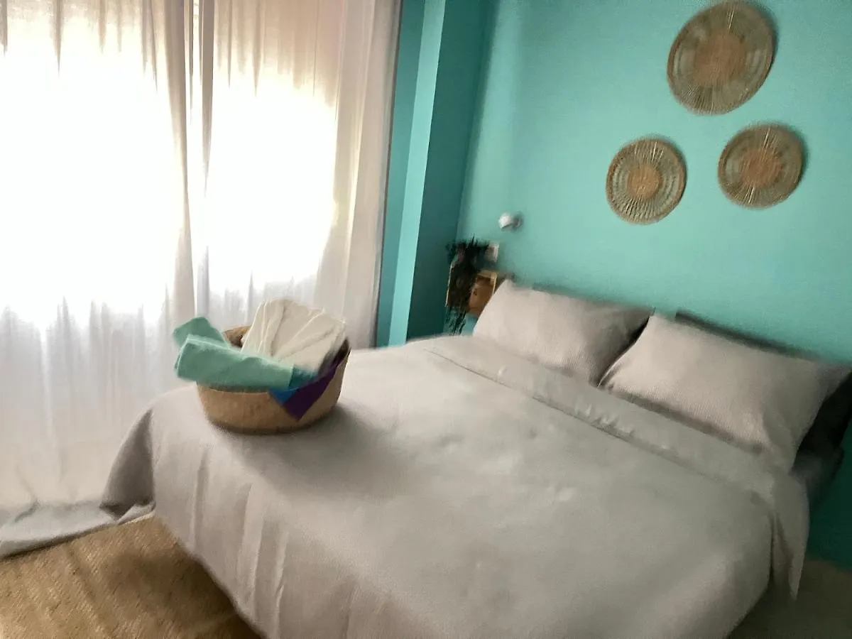 民宿 Gay Hostel 托雷莫利诺斯